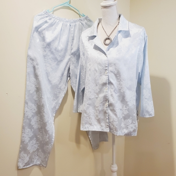 Lord and Taylor Women's Vintage light blue brocade fabric pajama set size M - Picture 1 of 9